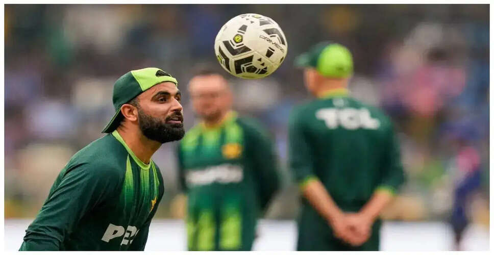 फखर ज़मान पर PSL में बॉल टेम्परिंग का आरोप, संभावित एक मैच का बैन