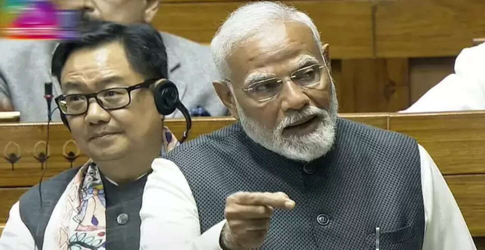 पीएम मोदी का केजरीवाल पर तीखा हमला: शीशमहल और जकूजी का जिक्र