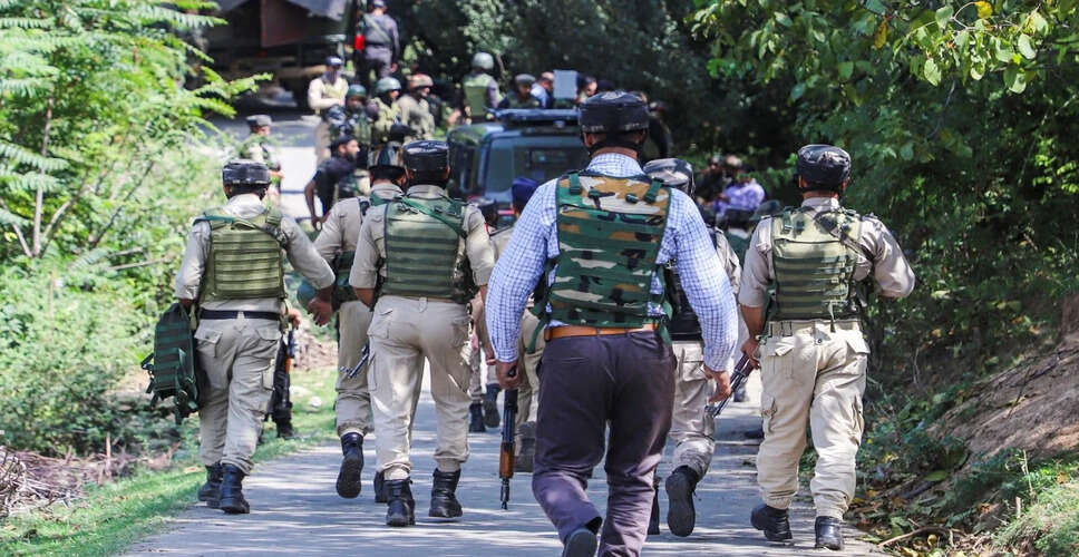 किश्तवाड़ में आतंकवादियों के खिलाफ सुरक्षा बलों का अभियान जारी