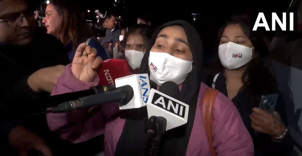 उन्नाव बलात्कार मामले में पीड़िता की राहुल गांधी से मुलाकात