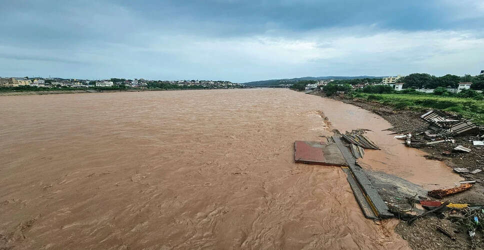 छत्तीसगढ़ में बांध टूटने से आई बाढ़, चार की मौत और तीन लापता