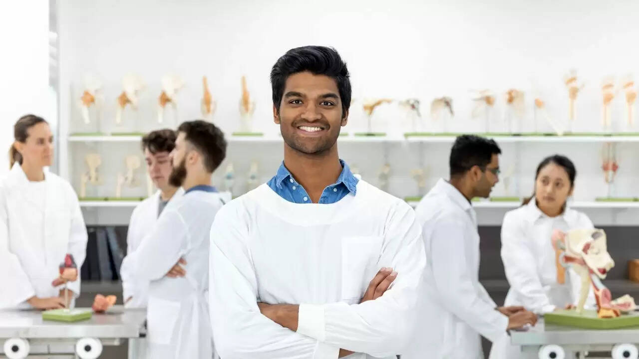 नीट पीजी 2025 काउंसलिंग: जानें कब शुरू होगी और कैसे करें रजिस्ट्रेशन