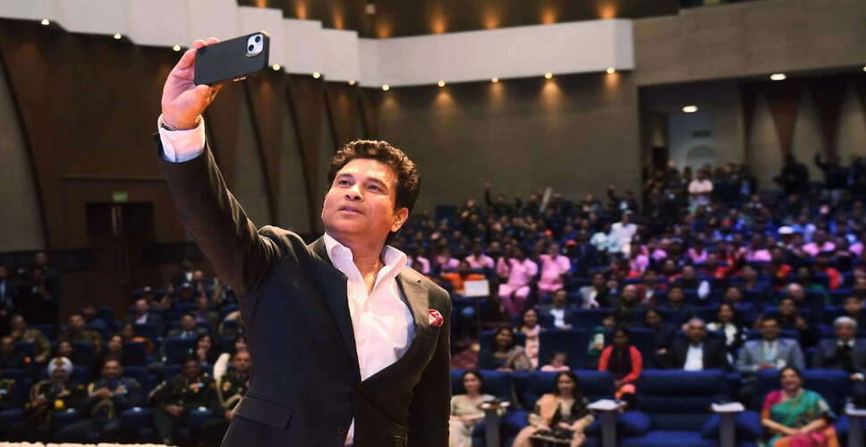 सचिन तेंदुलकर ने आईएसपीएल को बताया युवा क्रिकेटरों के लिए बेहतरीन मंच