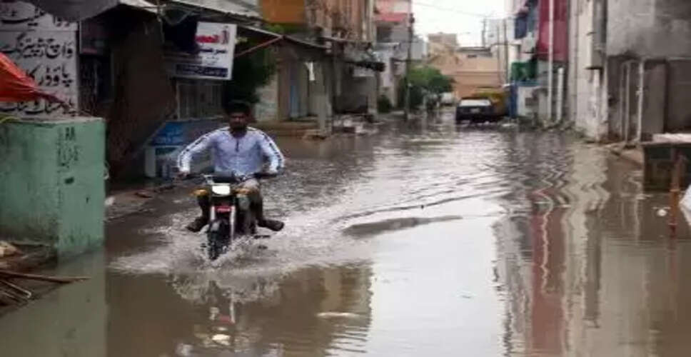 पाकिस्तान के पंजाब में बाढ़ से तबाही: 24 घंटे में 63 की मौत, आपातकाल घोषित