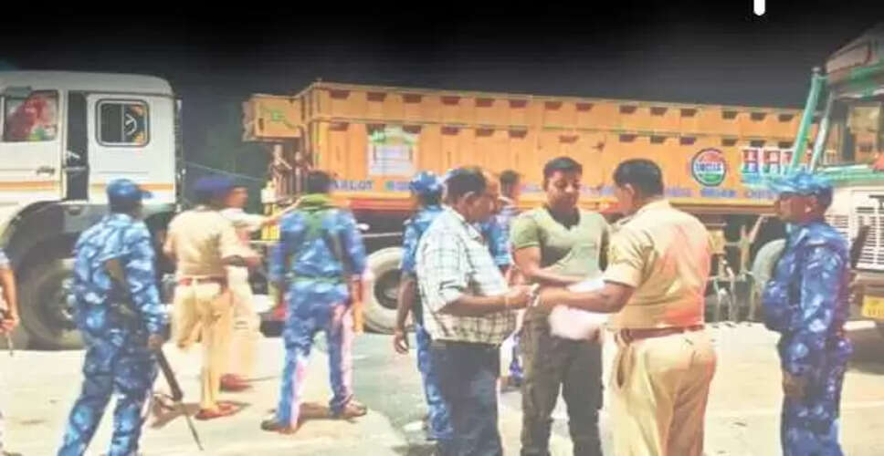 बिहार के सीमांचल जिलों में हाई अलर्ट, पुलिस कर रही है होटलों और लॉज की जांच