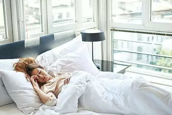वास्तु टिप्स: बेहतर नींद के लिए अपनाएं ये सरल उपाय