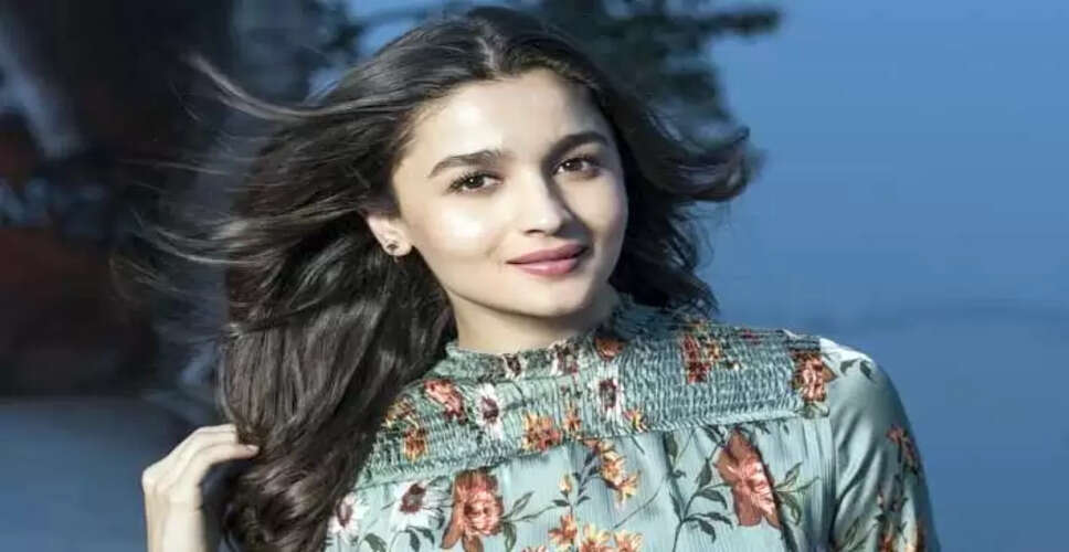 बॉलीवुड की तीन अभिनेत्रियाँ जिनकी पढ़ाई है सीमित