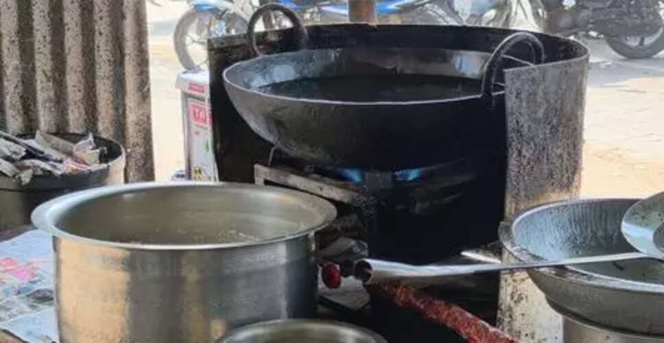 पटना में एलपीजी सिलेंडर की कमी से उपभोक्ताओं में हड़कंप
