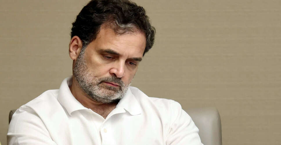 चुनाव आयोग ने राहुल गांधी की मांग को किया खारिज, गोपनीयता का किया हवाला