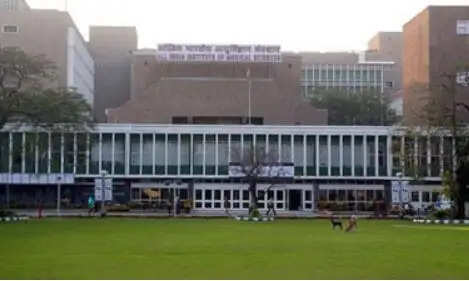रायबरेली AIIMS में फैकल्टी नियुक्तियों में धोखाधड़ी का मामला