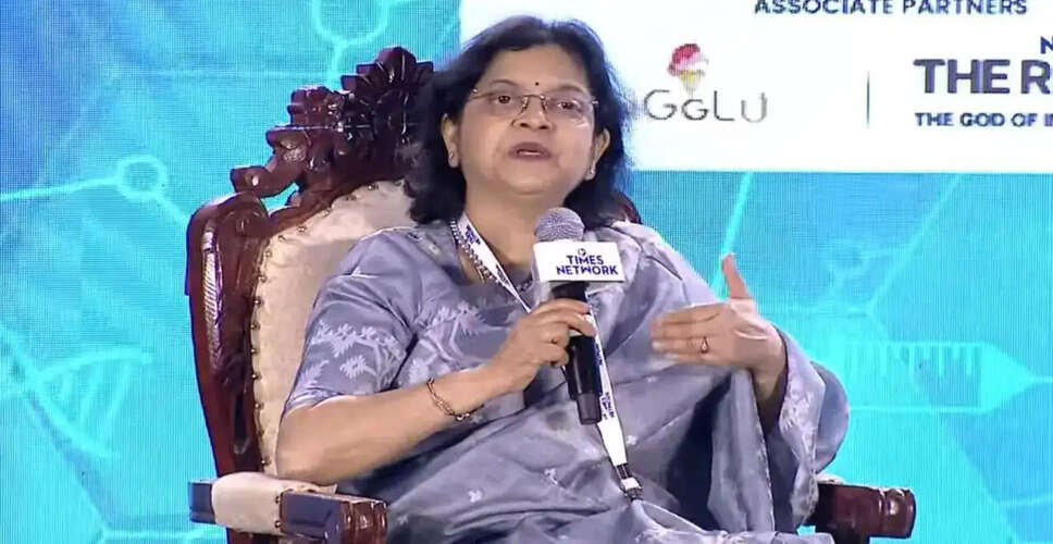 महिलाओं के स्वास्थ्य पर ध्यान देने की आवश्यकता: डॉ. सिन्&zwj;हा का संदेश