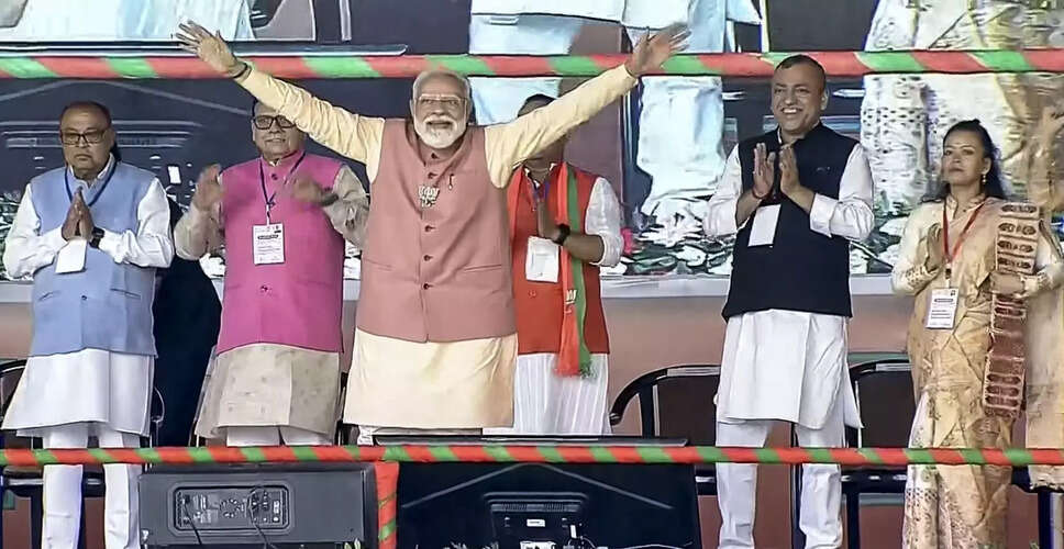 प्रधानमंत्री मोदी ने असम में ब्रह्मपुत्र नदी के नीचे सुरंग परियोजना की घोषणा की