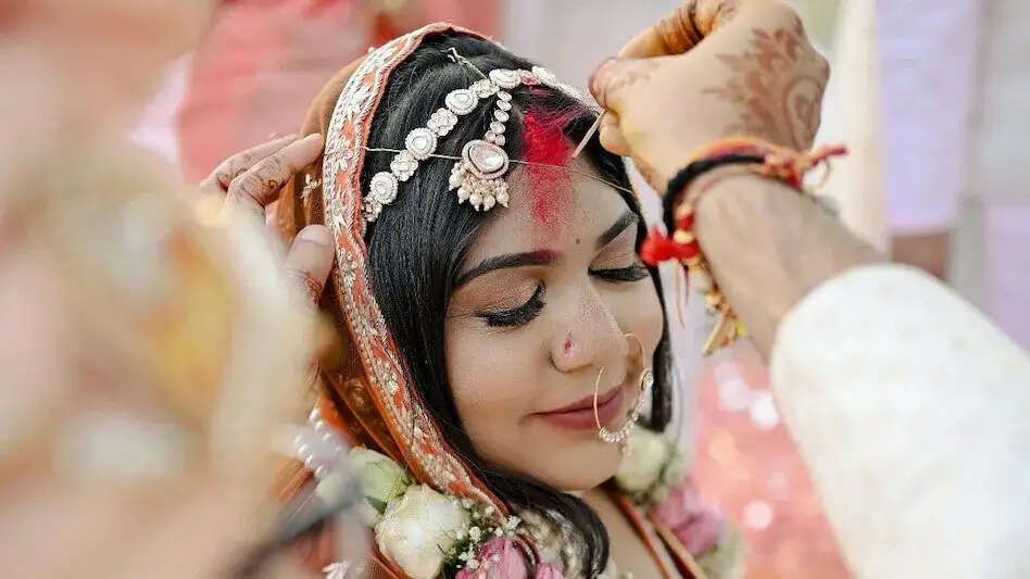 सिंदूर: परंपरा, विज्ञान और स्वास्थ्य का अनोखा संगम