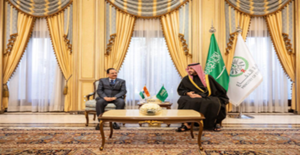 रक्षा राज्य मंत्री ने सऊदी अरब के रक्षा मंत्री से बातचीत की