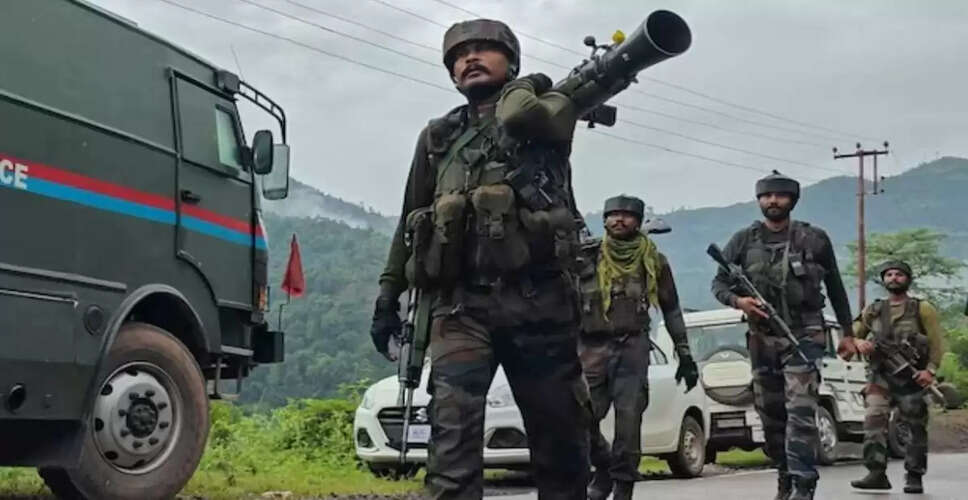 जम्मू-कश्मीर के किश्तवाड़ में सुरक्षा बलों और आतंकवादियों के बीच मुठभेड़