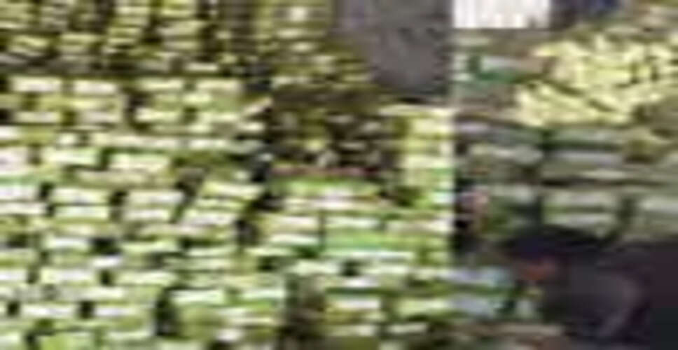 कानपुर में जब्त हुए 50 लाख के एक्सपायर्ड खजूर, कार्रवाई से मच गया हड़कंप