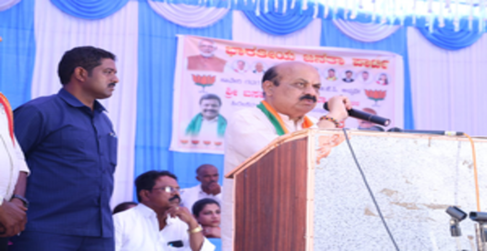 पूर्व सीएम बोम्मई ने कर्नाटक के सीएम सिद्दारामैया से पूछा, लोकसभा चुनाव में कांग्रेस कितनी सीटें जीतेगी