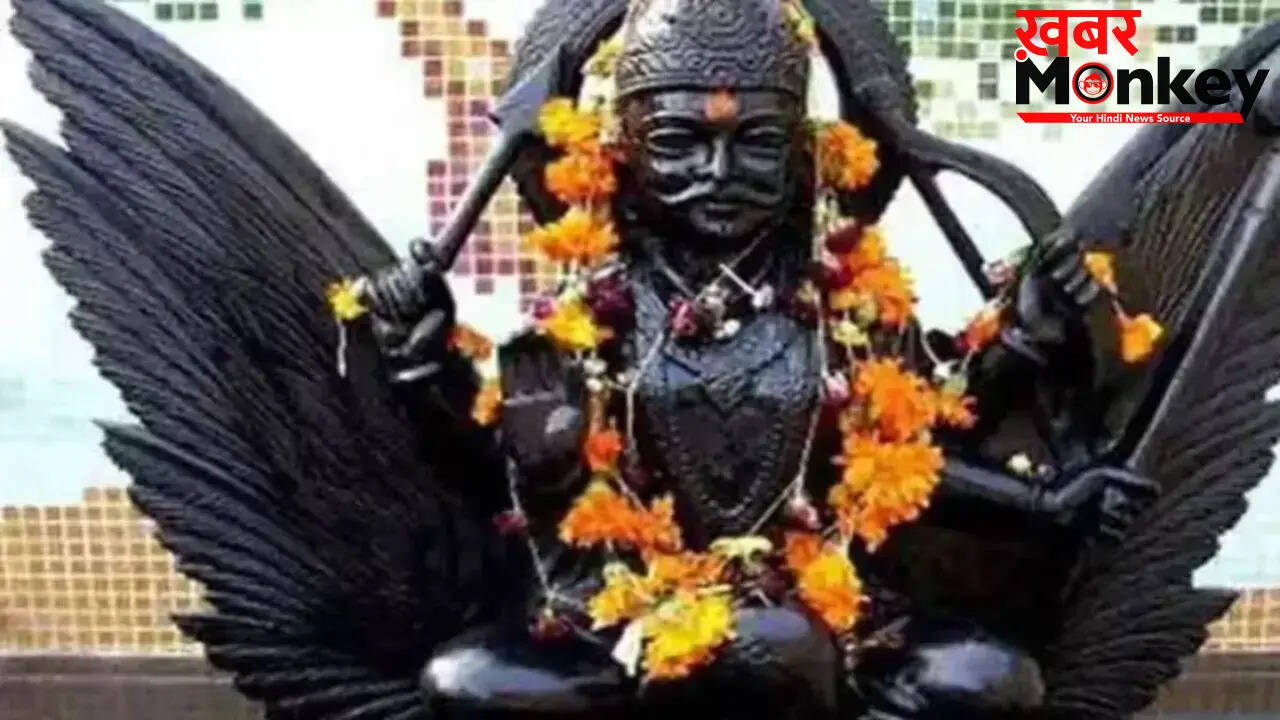शनि जयंती पर पूजा के नियम: घर में शनिदेव की आराधना क्यों है वर्जित?