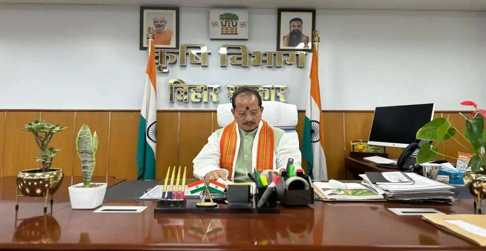 कृषि मंत्री ने मृदा स्वास्थ्य योजना की समीक्षा की, छात्रों के लिए नई प्रयोगशालाएं स्थापित होंगी