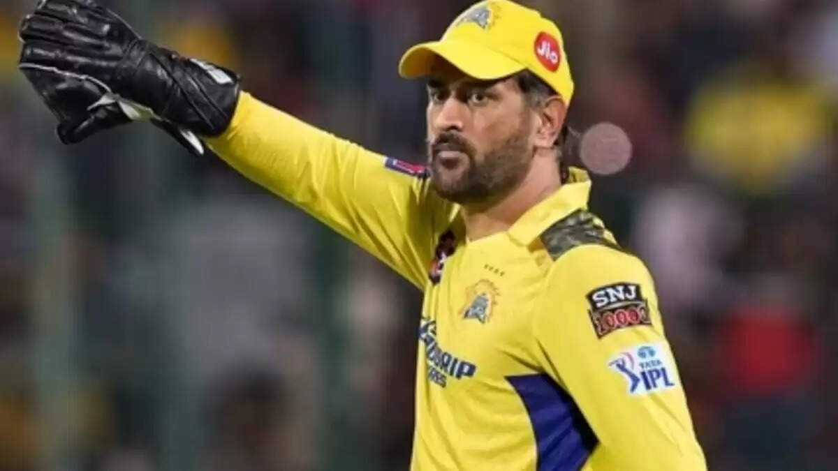 MS Dhoni का गुस्सा: अपनी टीम की गलती पर भड़के कप्तान