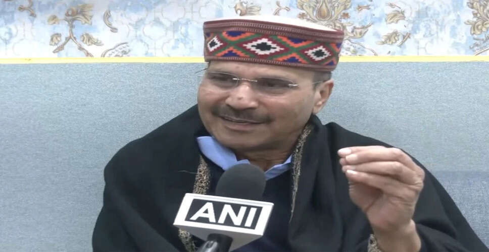 कांग्रेस नेता ने टीएमसी के प्रदर्शन पर उठाए सवाल, प्रवासी श्रमिकों की अनदेखी का आरोप