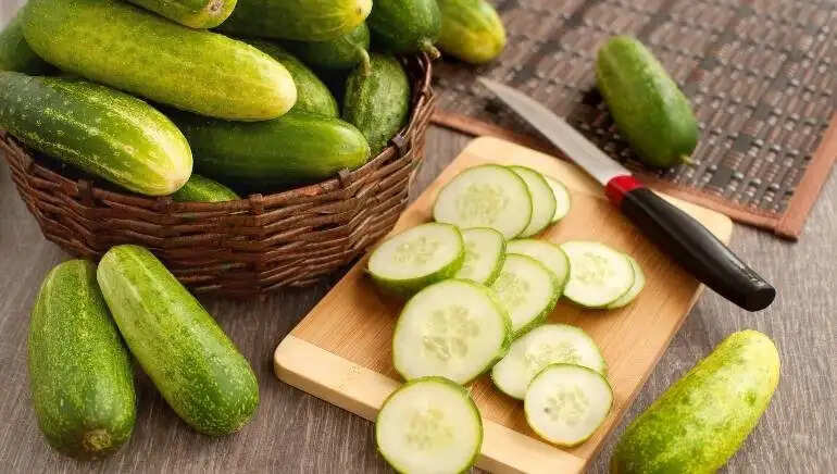 किडनी स्वास्थ्य के लिए 4 प्राकृतिक चीजें जो आपको रोज़ाना खानी चाहिए