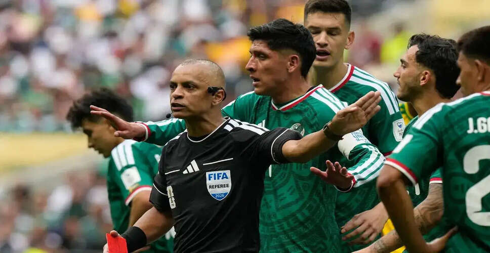 FIFA विश्व कप 2026: मेक्सिको की शानदार शुरुआत और रेफरी विल्टन सांपायो की भूमिका