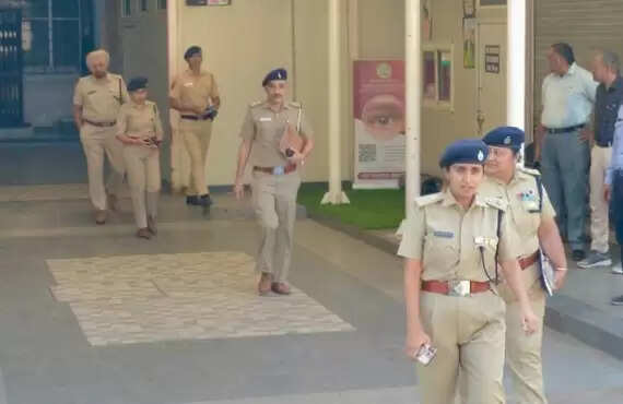 हरियाणा में एडीजीपी वाई पूरण कुमार की आत्महत्या: सरकार की कार्रवाई और पोस्टमार्टम में देरी