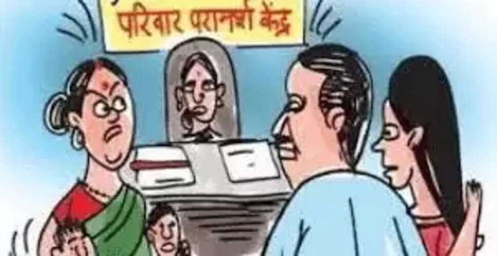 अलीगढ़ में मोबाइल रिचार्ज न कराने पर महिला ने लगाई नहर में छलांग