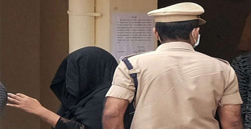 केरल में पुलिस अधिकारी का निलंबन, गर्भवती महिला पर हमले का मामला