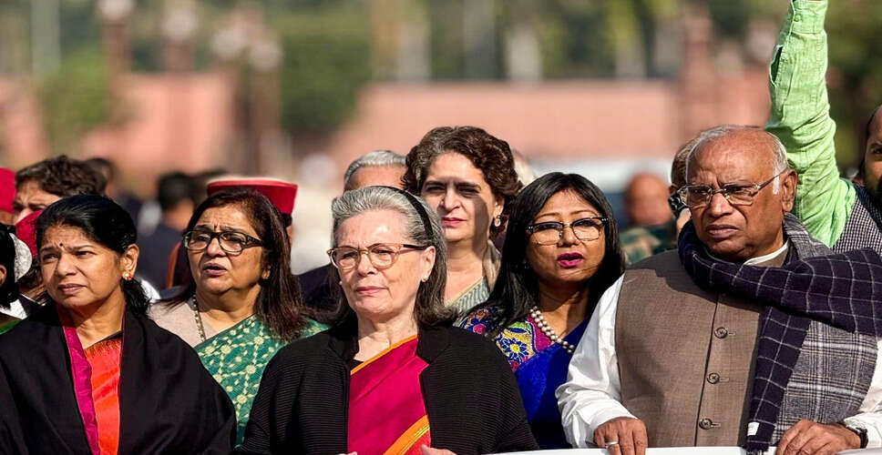 दिल्ली में वायु प्रदूषण पर कांग्रेस सांसदों की चिंता, सरकार से कार्रवाई की मांग