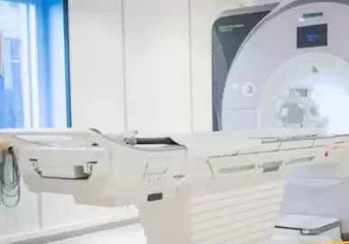 न्यूयॉर्क में MRI मशीन के कारण व्यक्ति की मौत, लोहे की चेन बनी वजह