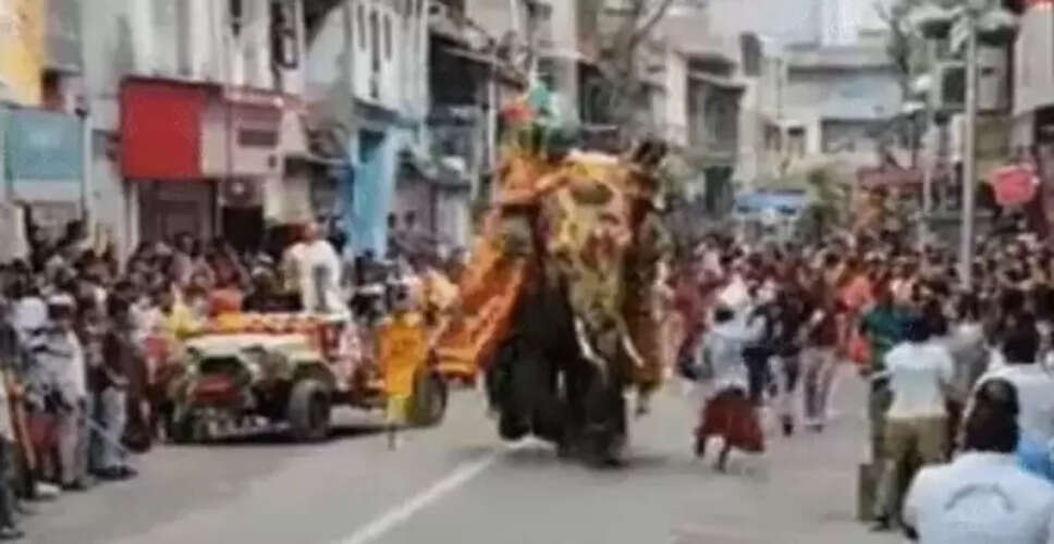 अहमदाबाद में रथ यात्रा के दौरान हाथी बेकाबू, अफरातफरी मची