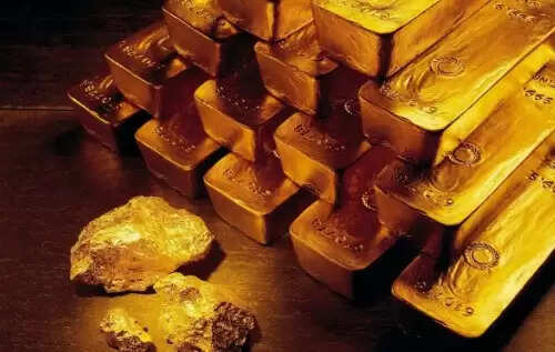 सोने और चांदी की कीमतों में अभूतपूर्व वृद्धि: जानें कारण और प्रभाव