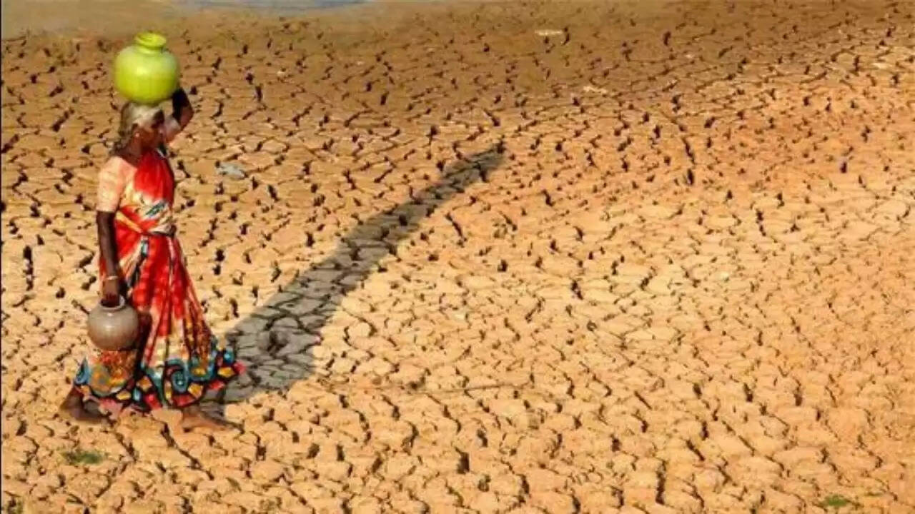 भारत में जल संकट: भूजल की स्थिति और सरकारी प्रयास