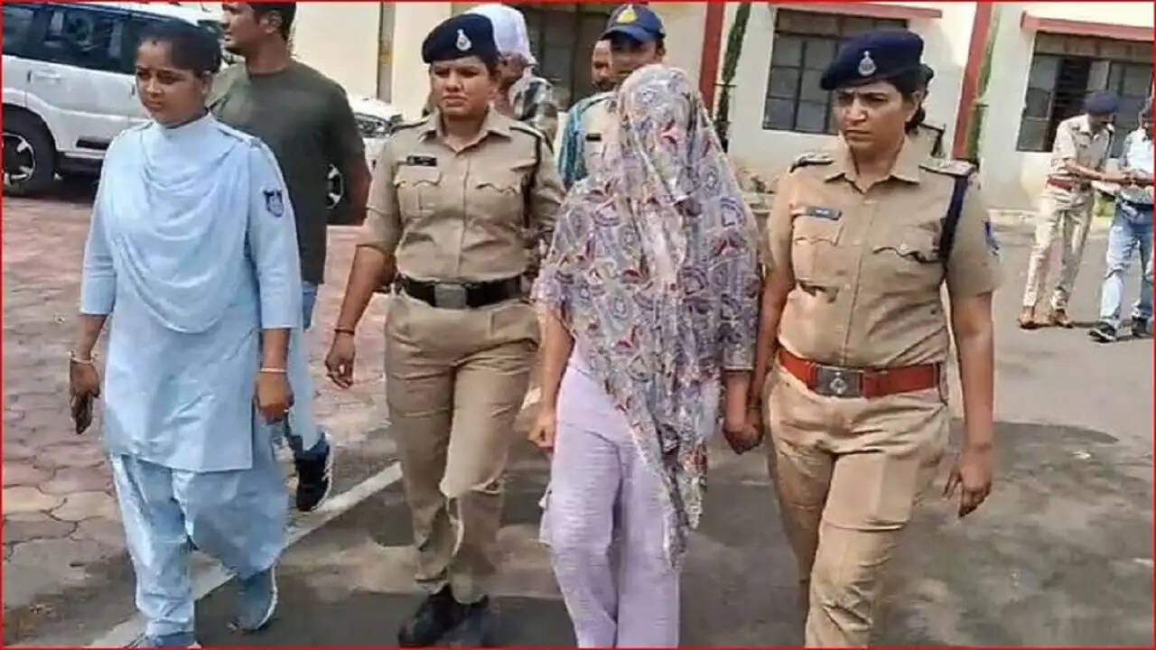 धार में प्रेमी के लिए पति की हत्या: एक दिल दहला देने वाली कहानी