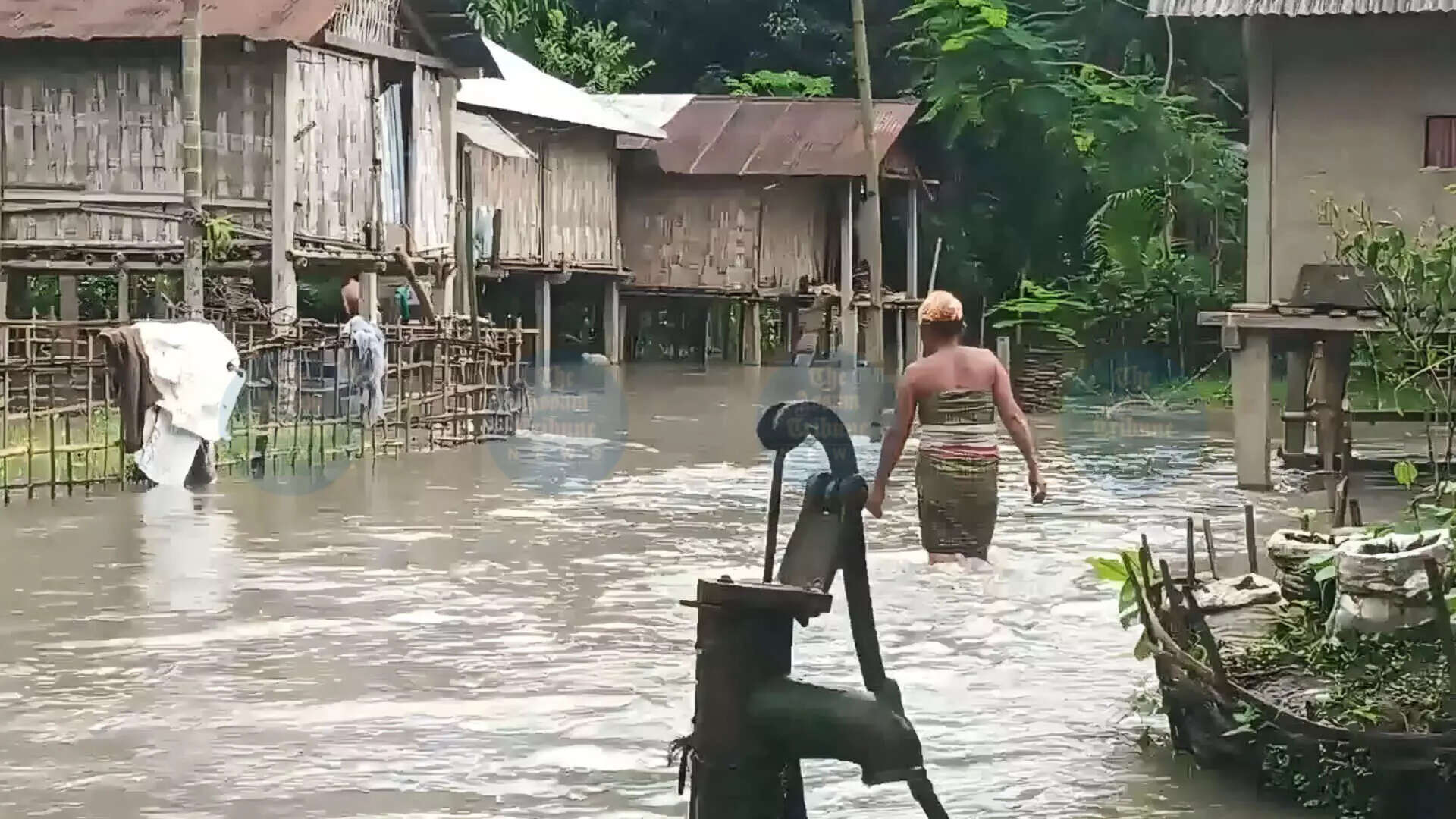 असम में बाढ़ का नया दौर, लाखिमपुर में स्थिति गंभीर