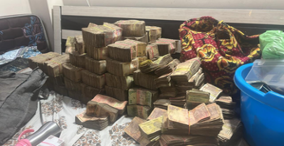भोपाल में कारोबारी के घर से मिले भारी मात्रा में कैश