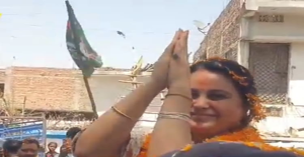 लालू यादव की बेटी रोहिणी ने सारण में शुरू किया जनसंपर्क अभियान