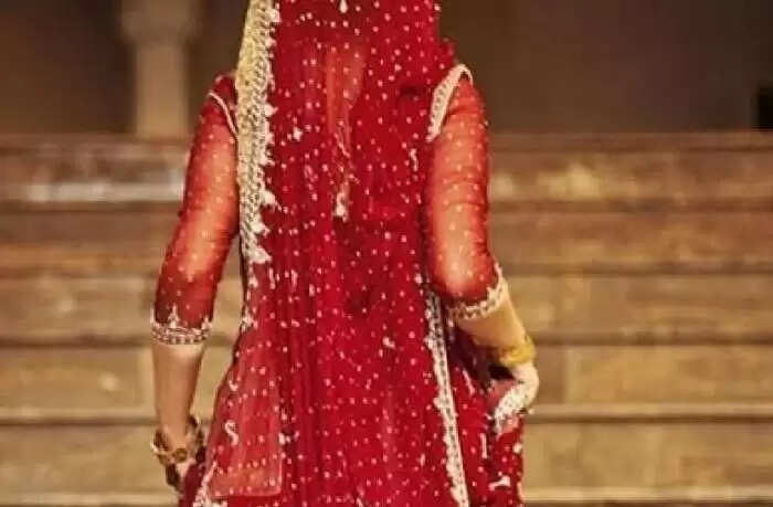 दुल्हन के गंजेपन का खुलासा: शादी के 15 दिन बाद तलाक की नौबत