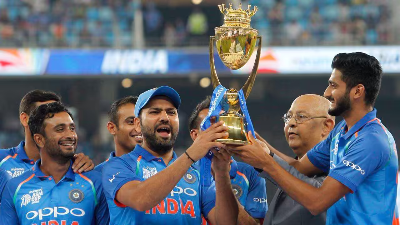 Asia Cup 2018: जानिए टीम इंडिया के 16 खिलाड़ियों का वर्तमान हाल