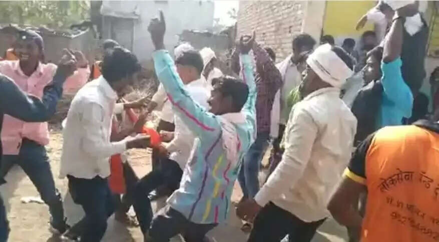 दूल्हे के डांस ने शादी को बना दिया विवाद का विषय