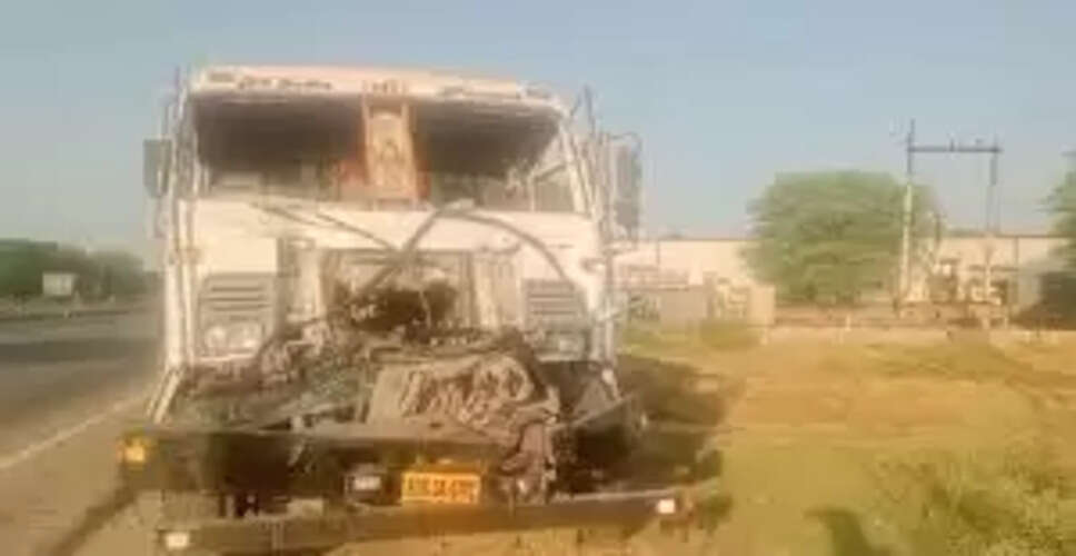 जयपुर में एम्बुलेंस दुर्घटना: महिला सहित दो की मौत, तीन घायल