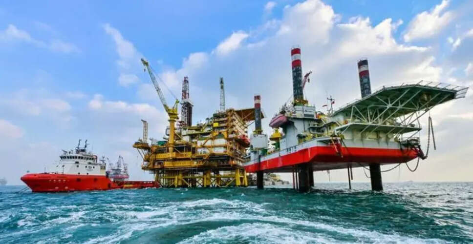 ईरान ने होर्मुज जलडमरूमध्य को बंद किया, तेल की कीमतों में वृद्धि की आशंका