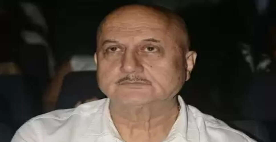 अहमदाबाद विमान हादसे पर अनुपम खेर हुए भावुक, बोले-'ये हादसा सिर्फ खबर नहीं, दुखों का पहाड़ है'