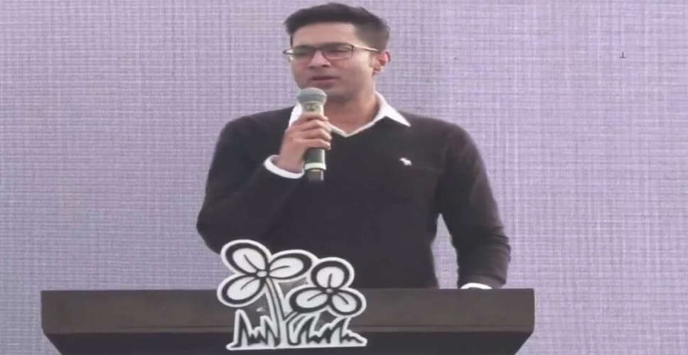 अभिषेक बनर्जी ने भाजपा पर लगाया हेलीकॉप्टर उड़ान में बाधा डालने का आरोप