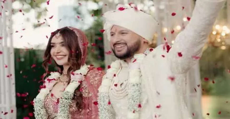 ऋतिक रोशन ने ईशान रोशन की शादी पर दी शुभकामनाएं