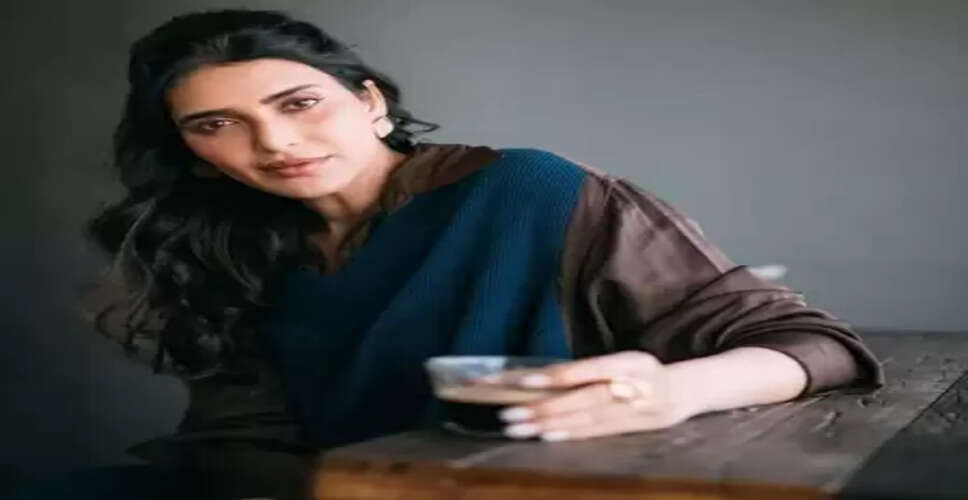 सुप्रीम कोर्ट के फैसले पर छलका करिश्मा तन्ना का दर्द, कहा- 'कुत्तों को गली से हटाना उनकी पूरी दुनिया छीनना है'
