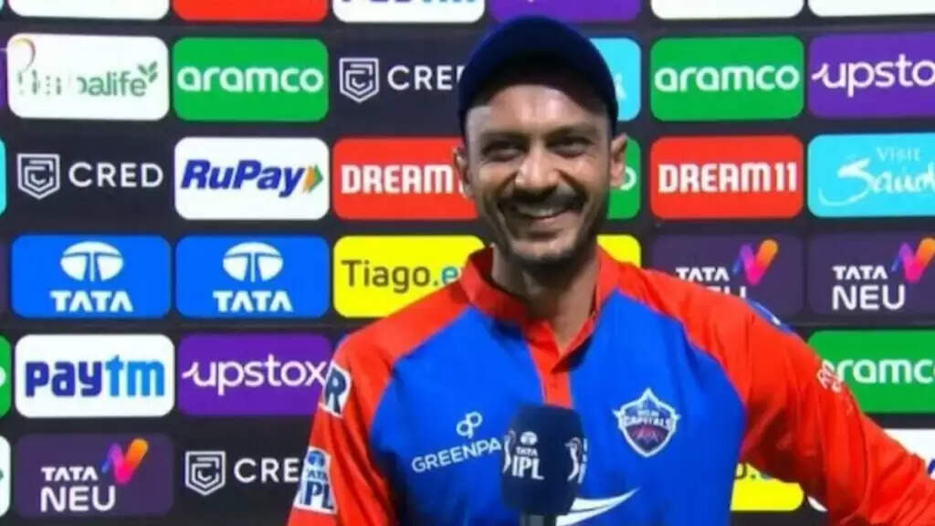 अक्षर पटेल ने RCB को हराने के बाद किया बड़ा खुलासा, कुलदीप के बजाय इस खिलाड़ी को बताया असली हीरो