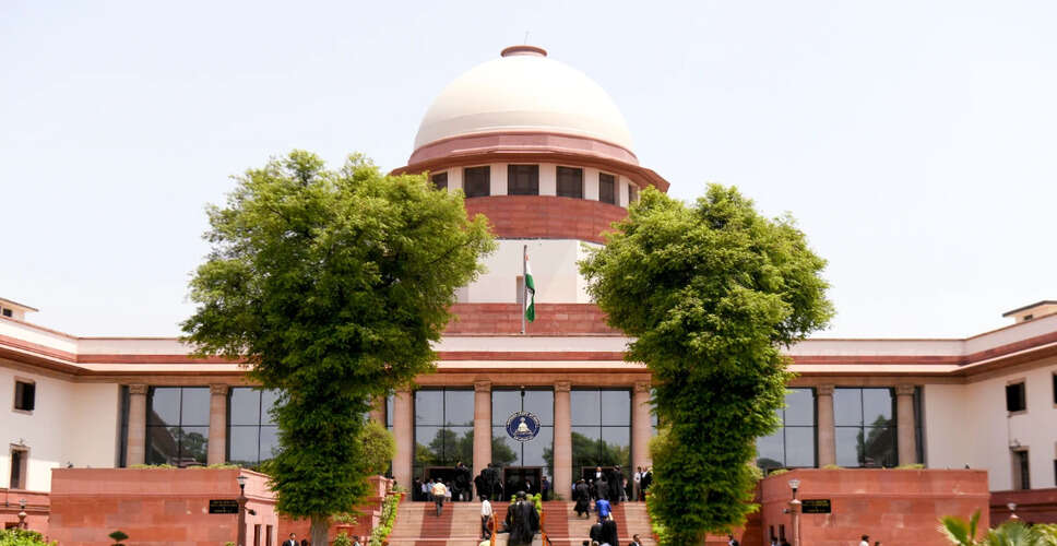 उच्चतम न्यायालय ने लाल किले विस्फोट के पीड़ितों को दी श्रद्धांजलि